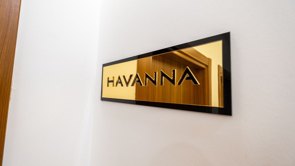 cabana boutique hotel cafe