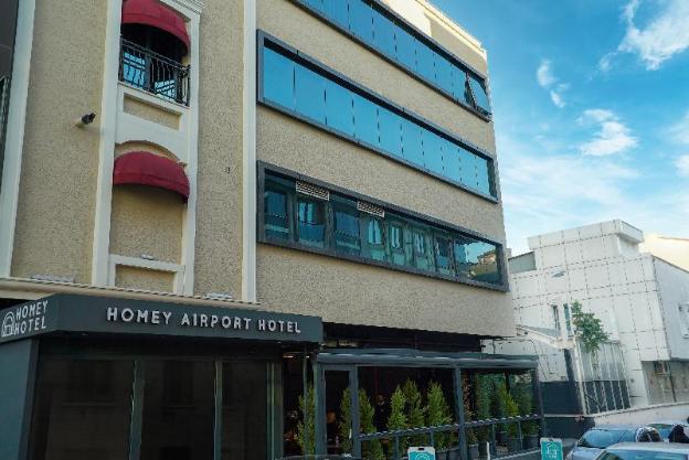 homey airport hotel