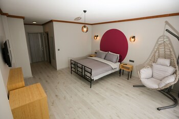 ispendam tess otel