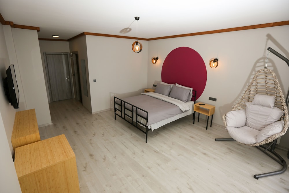 ispendam tess otel