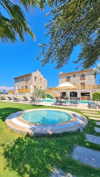 zeyt inn hotel