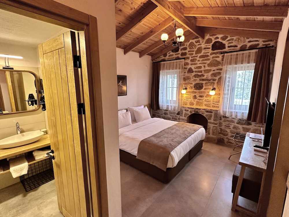 zeyt inn hotel