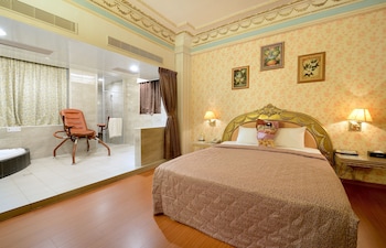 holland village motel hua pin