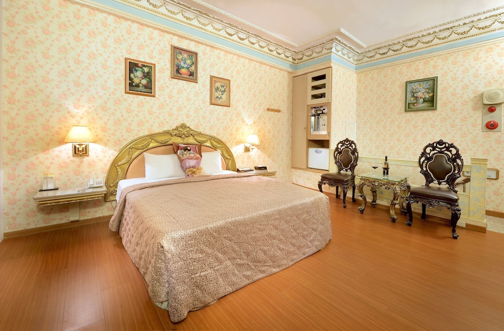 holland village motel hua pin