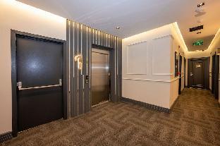 world class airport hotel