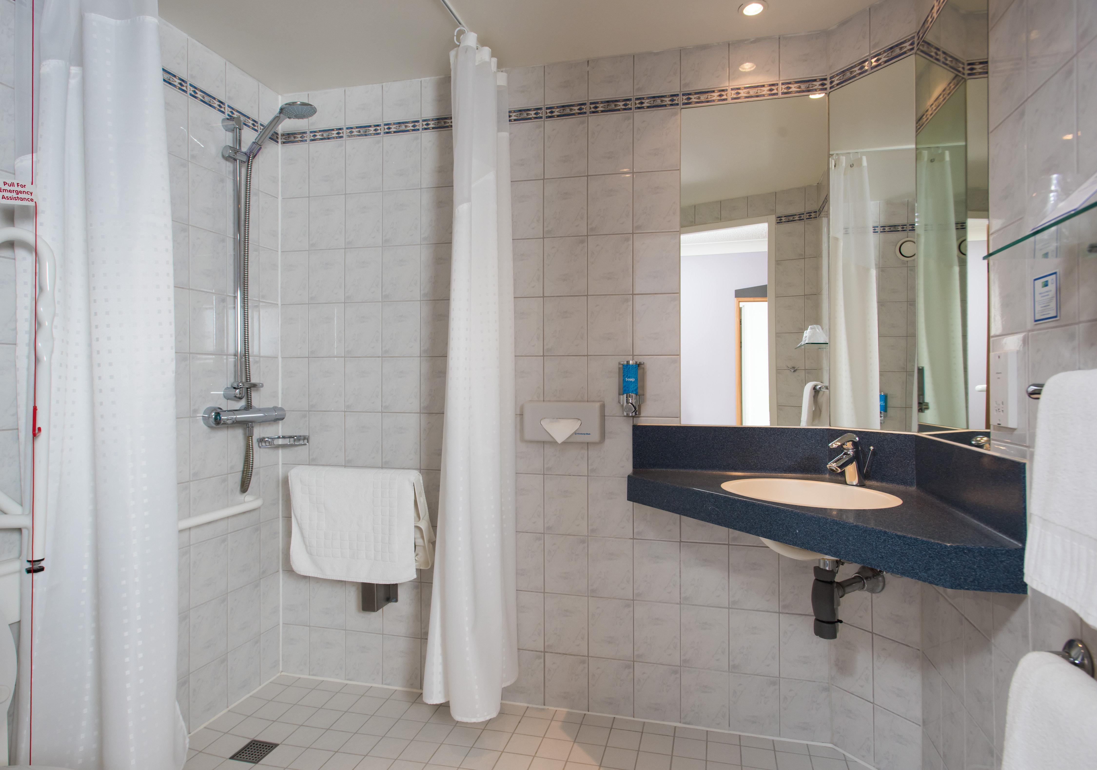 holiday inn express bristol filton by ihg
