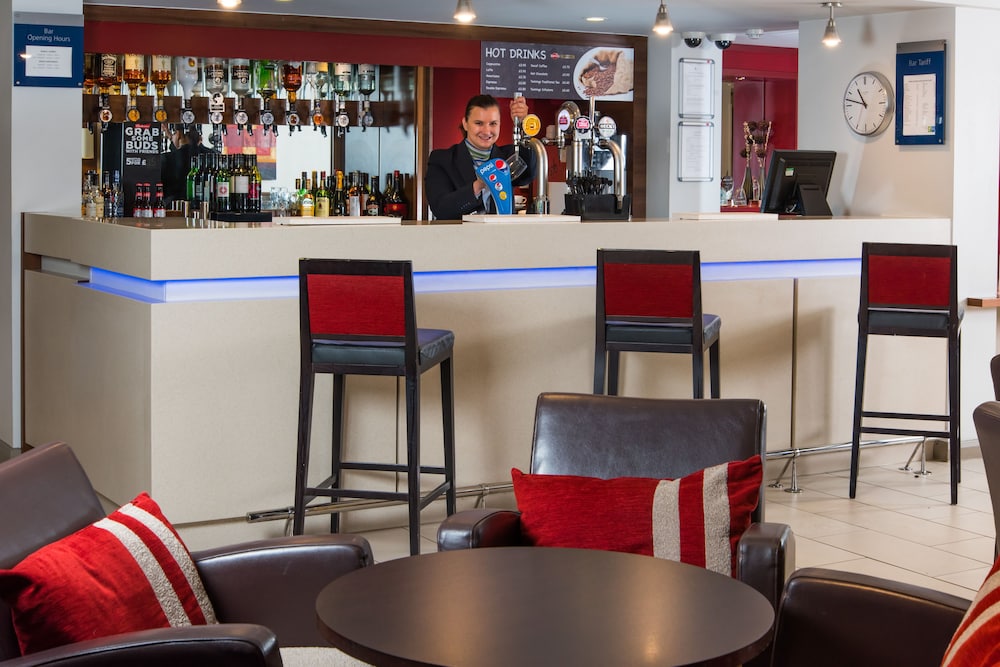 holiday inn express bristol filton by ihg