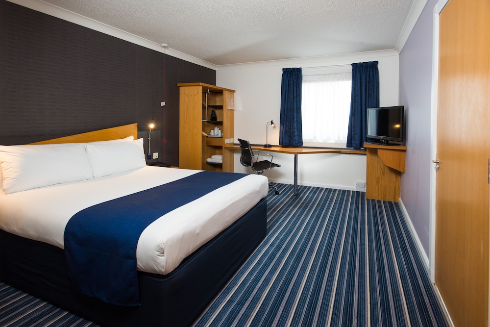 holiday inn express bristol filton by ihg