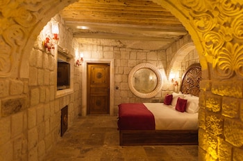 solo cave suites