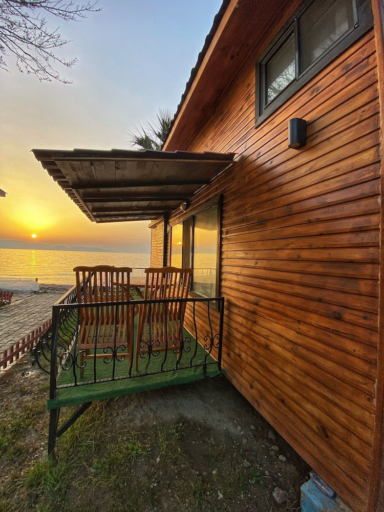 lazoglu bungalov