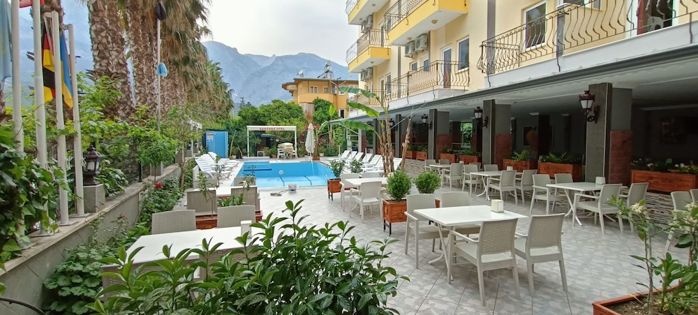 santana hotel