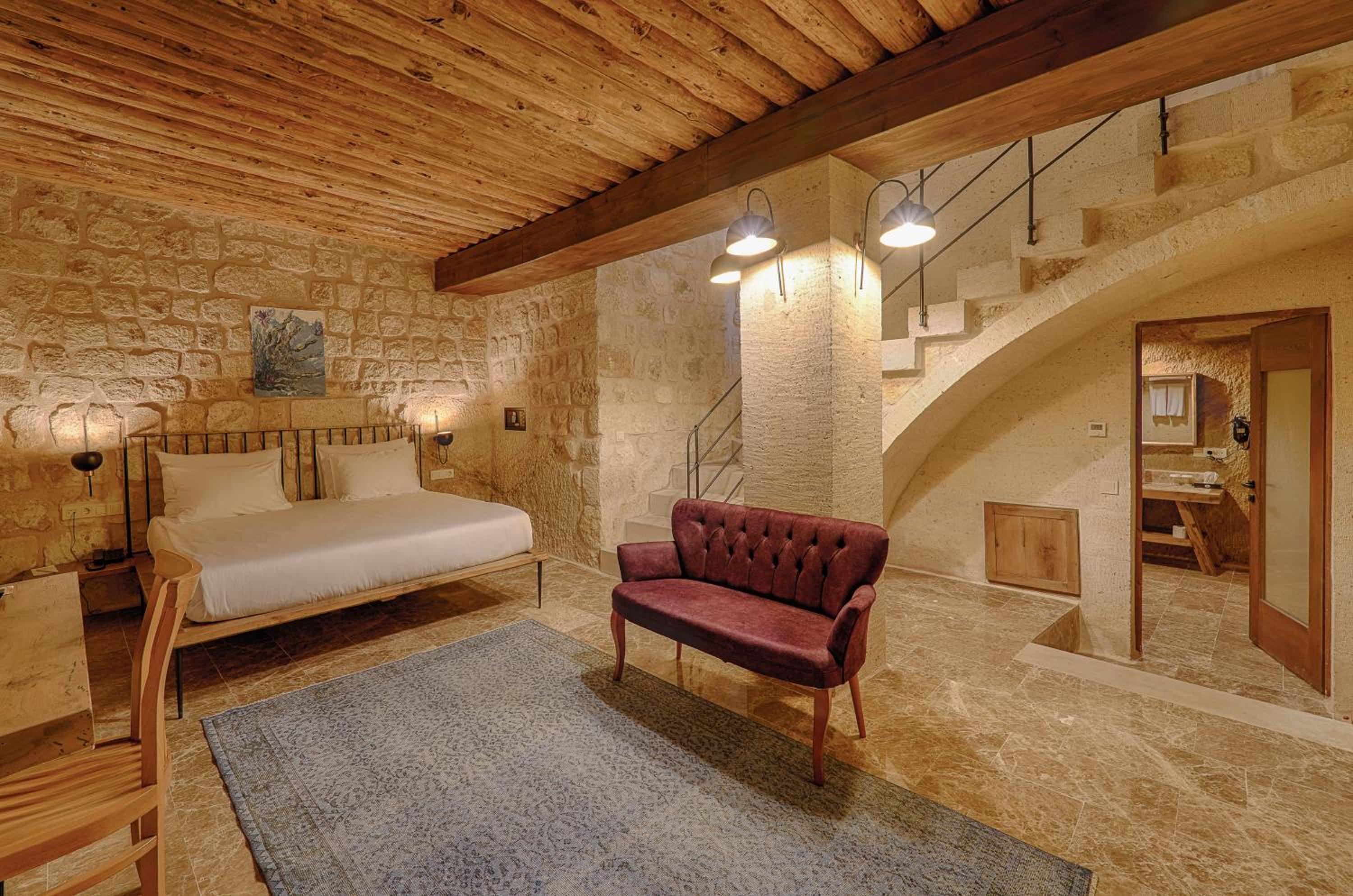 solem cave suites