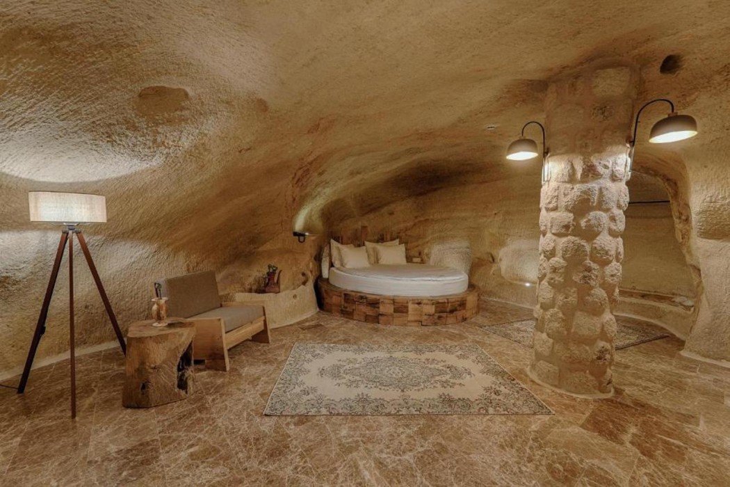 solem cave suites