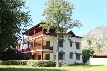 pinea hotel