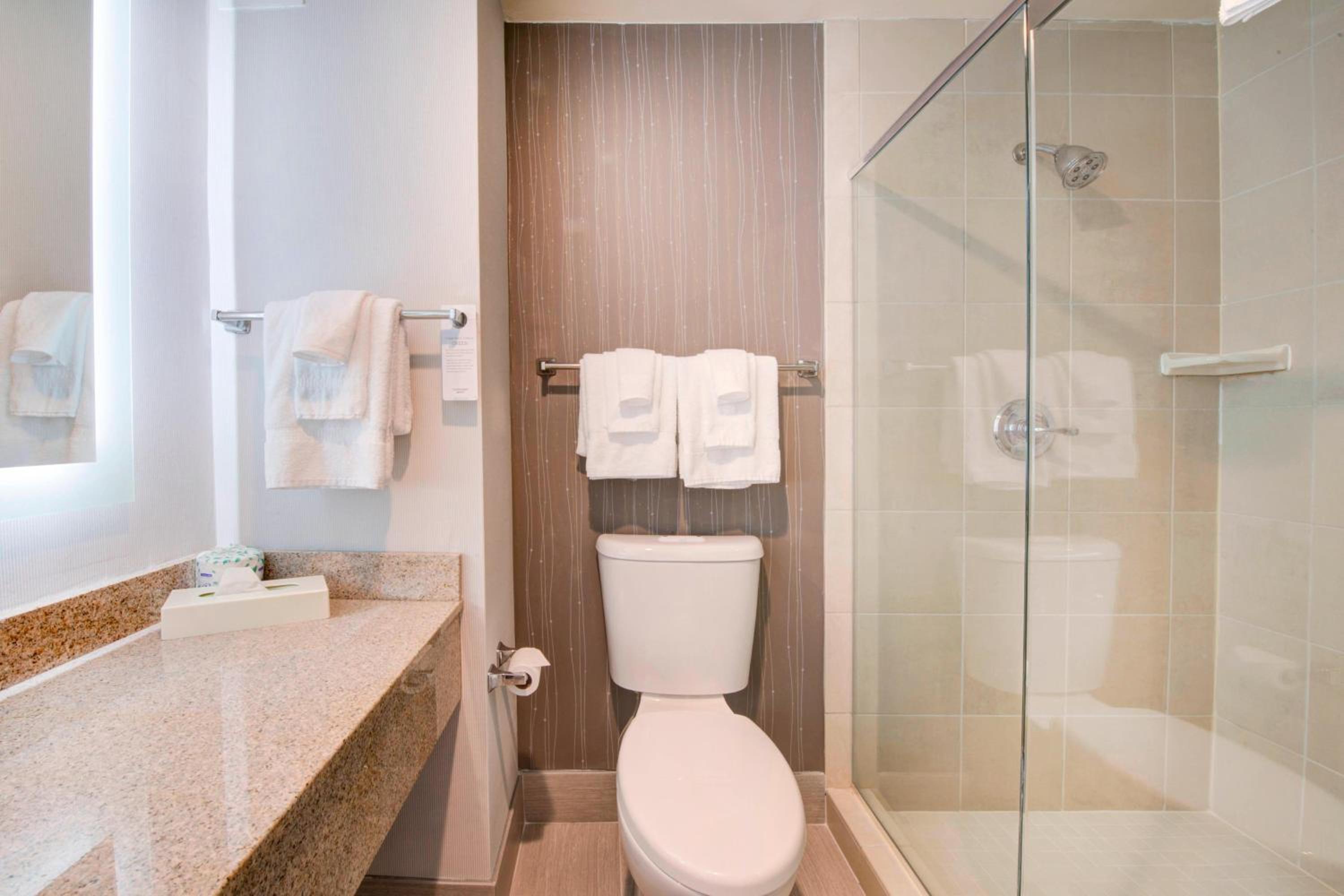 hilton garden inn falls church