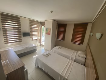 astoria beach hotel