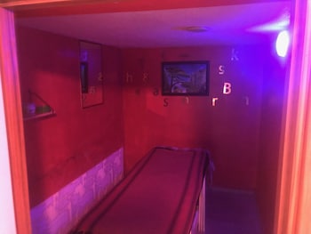 astoria beach hotel