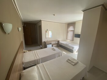 astoria beach hotel