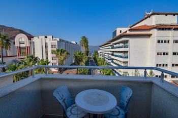 astoria beach hotel