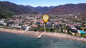 astoria beach hotel