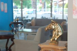 astoria beach hotel