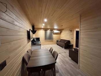 nirvana suite hotel