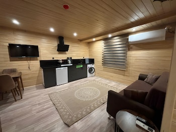 nirvana suite hotel