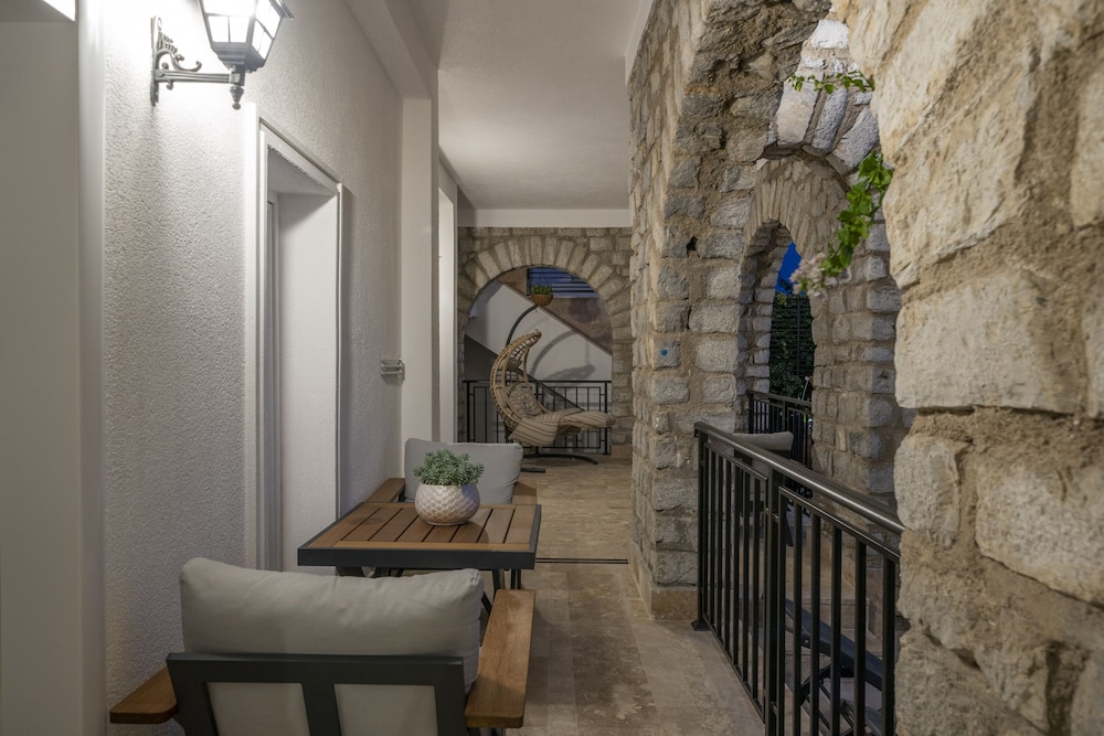 noa suite hotel