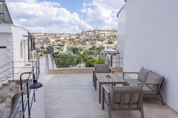 naif hotel adults only