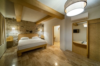 naif hotel adults only