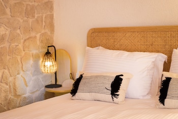 naif hotel adults only