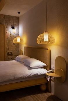 naif hotel adults only