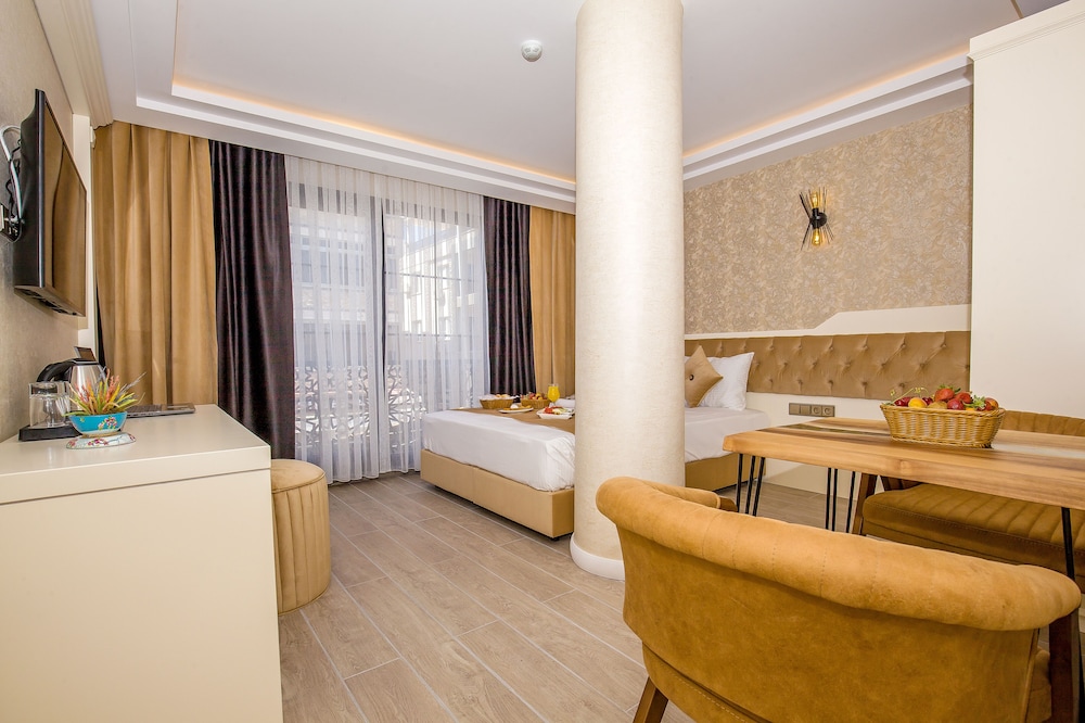 the lea hotel