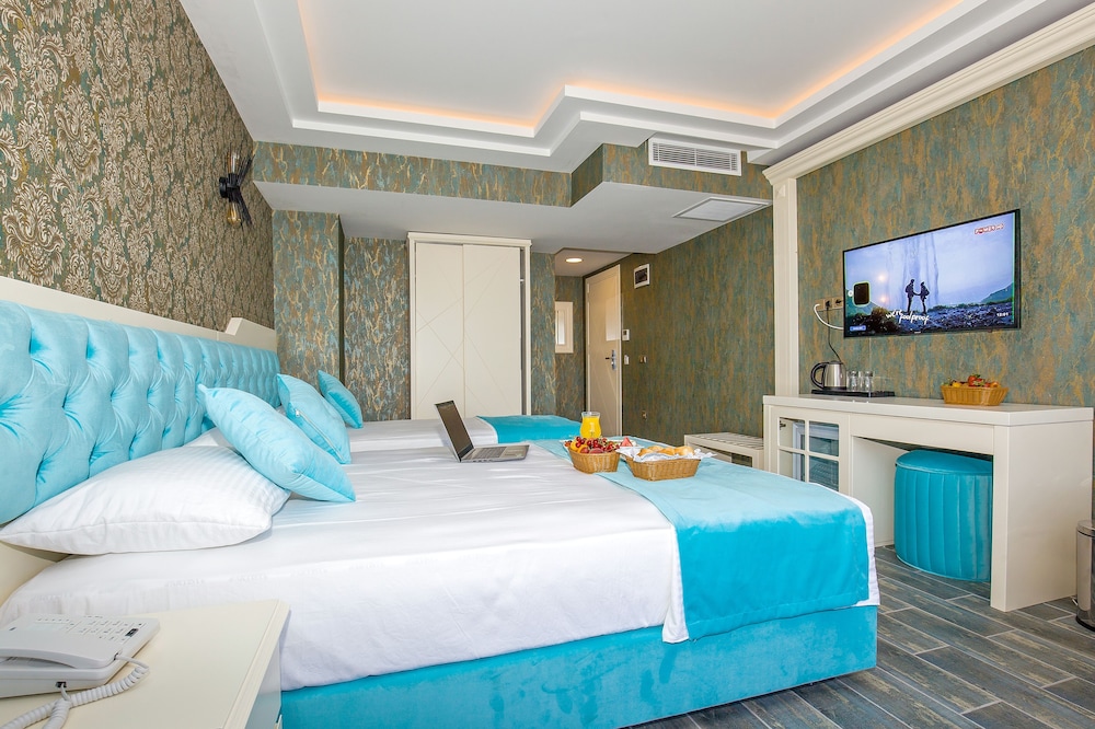 the lea hotel