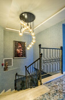 the lea hotel