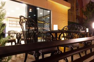 L'opera Deluxe Hotel,,4 star