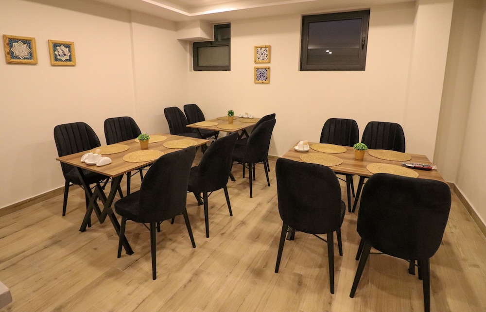 bliss suites and hotels