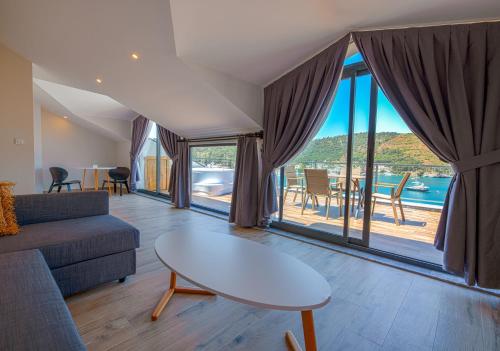 bliss suites and hotels