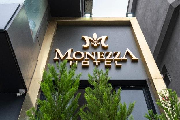 monezza hotel