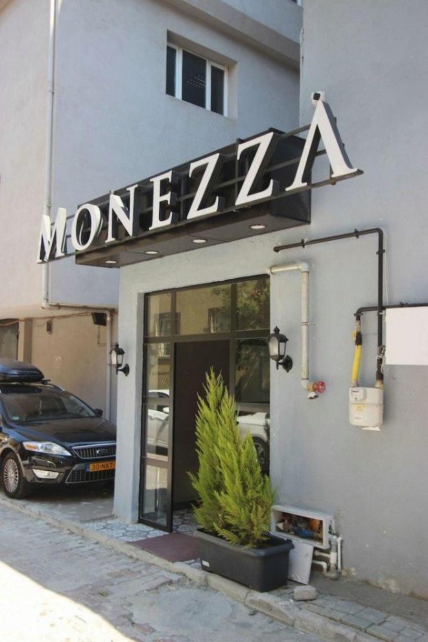 monezza hotel