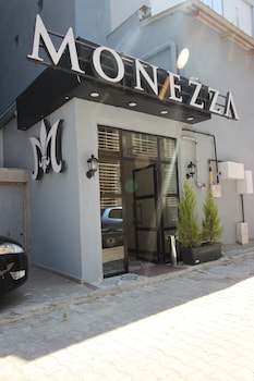 monezza hotel