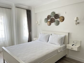 mavrella otel