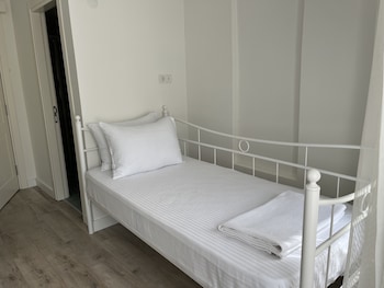 mavrella otel