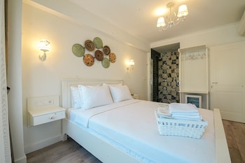 mavrella otel