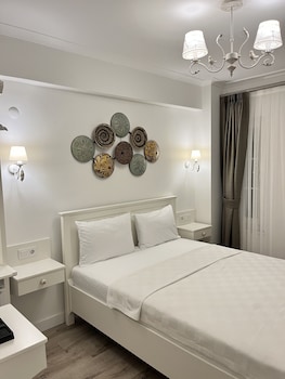 mavrella otel