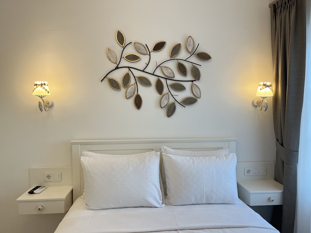 mavrella otel