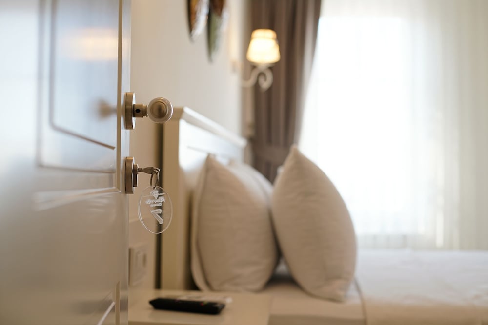 mavrella otel