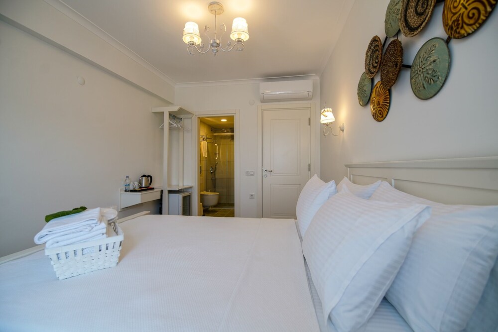 mavrella otel