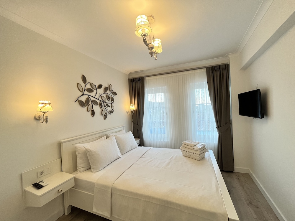 mavrella otel