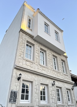 mavrella otel